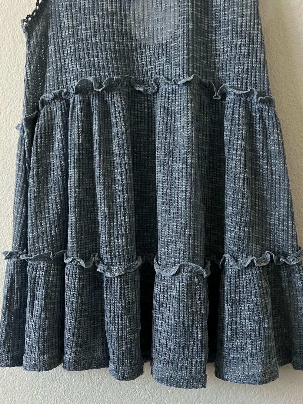 NWT Umgee Ruffle Tiered Babydoll Knit Tunic Tank Top Blue Grey Medium - Picture 8 of 15